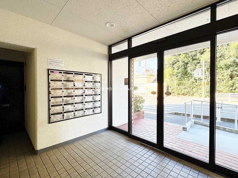 共用部写真（エントランス）