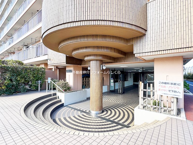 共用部写真（エントランス）