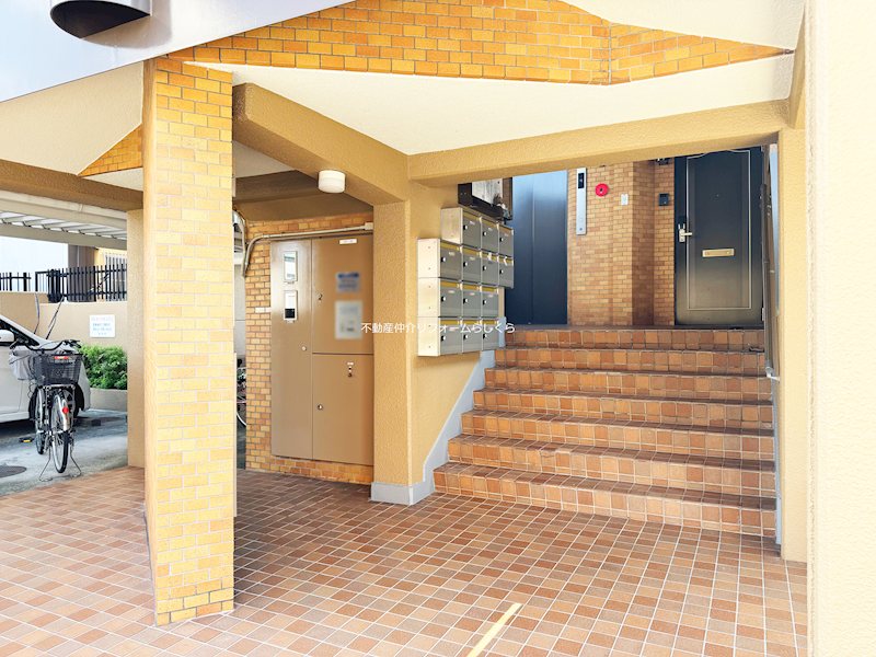 共用部写真（エントランス）