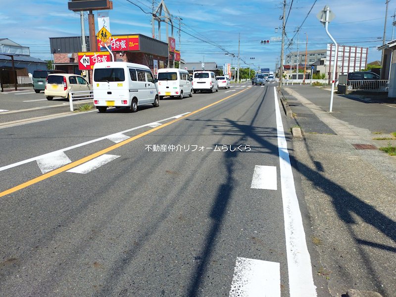 現地写真（前面道路含む現地写真）