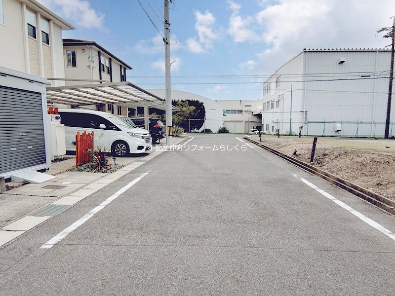 現地写真（前面道路含む現地写真）