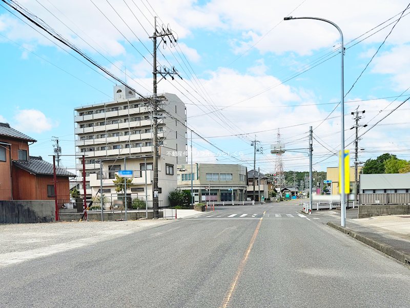 現地写真（前面道路含む現地写真）