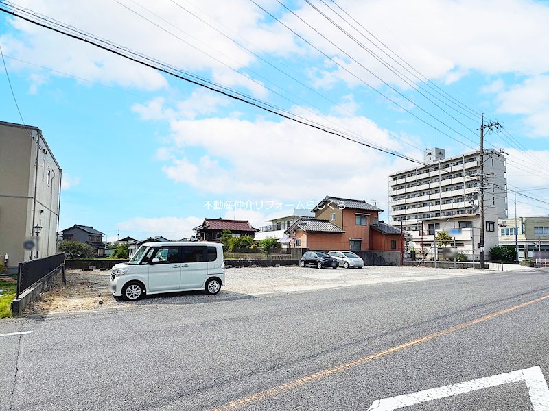 現地写真（前面道路含む現地写真）