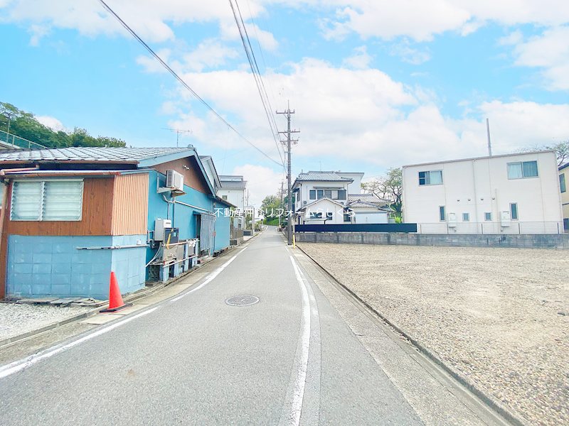 現地写真（前面道路含む現地写真）