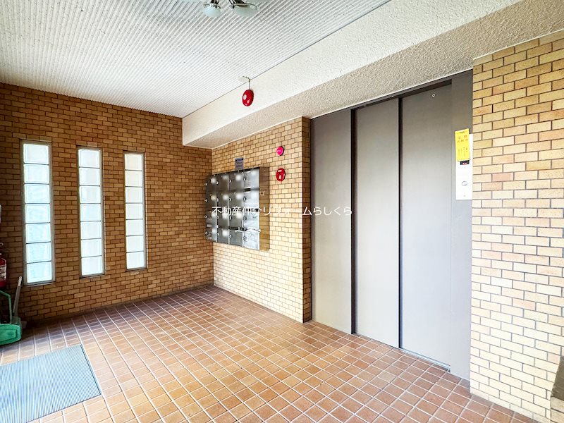 共用部写真（エントランス）