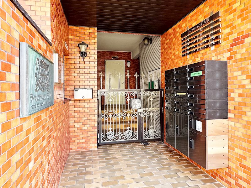 共用部写真（エントランス）