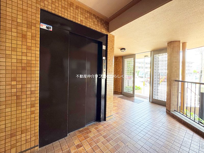 共用部写真（エントランス）