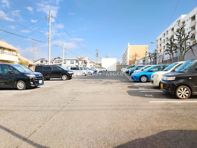共用部写真（駐車場）