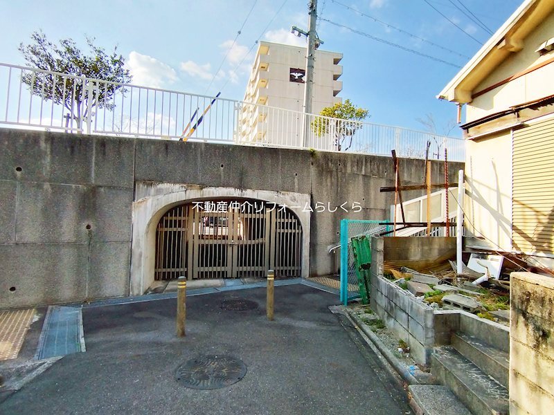 現地写真（前面道路含む現地写真）