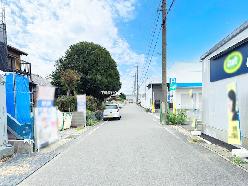 現地写真（前面道路含む現地写真）