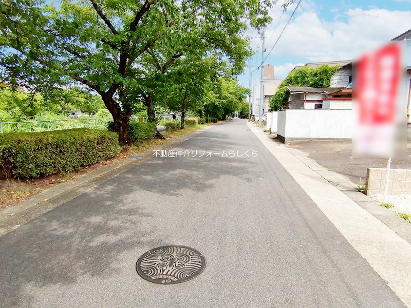 現地写真（前面道路含む現地写真）