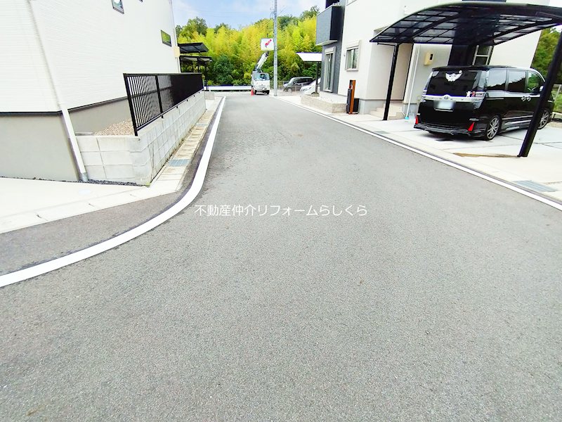 現地写真（前面道路含む現地写真）