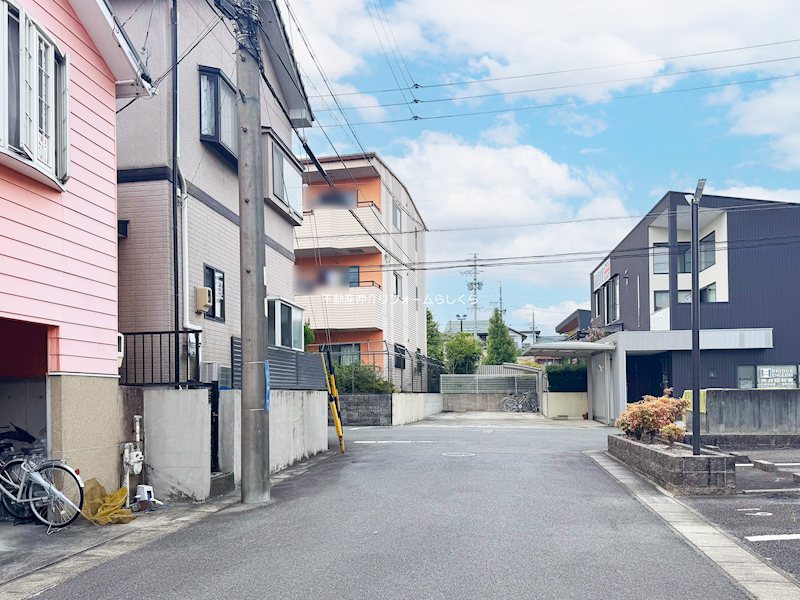 現地写真（前面道路含む現地写真）