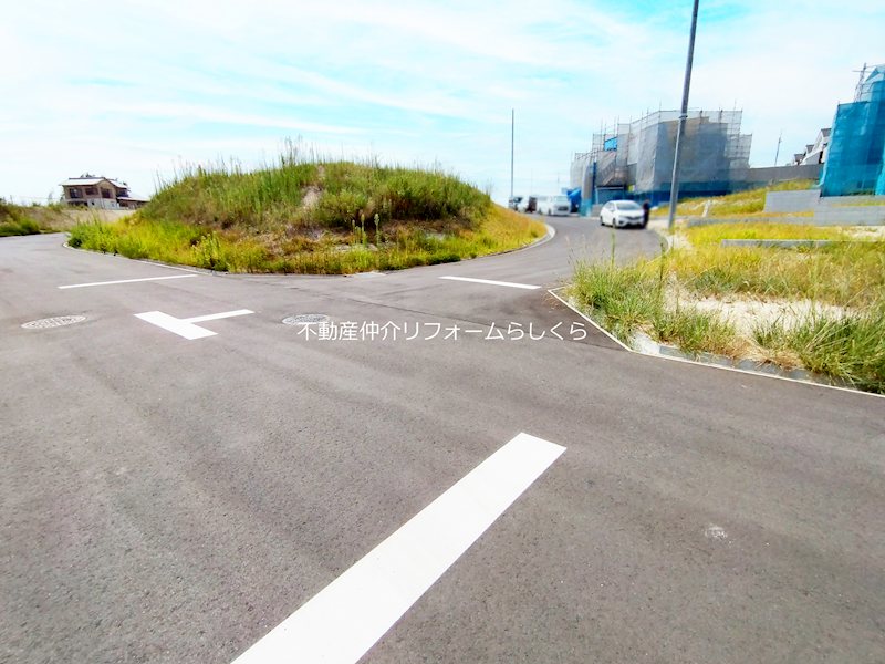 現地写真（前面道路含む現地写真）