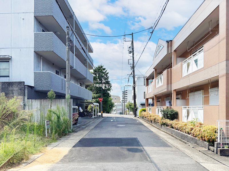 現地写真（前面道路含む現地写真）