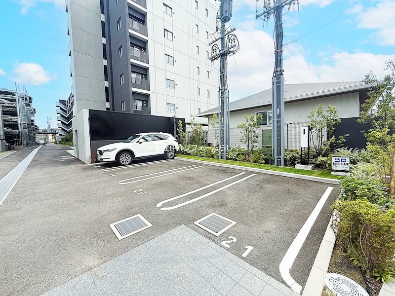 共用部写真（駐車場）