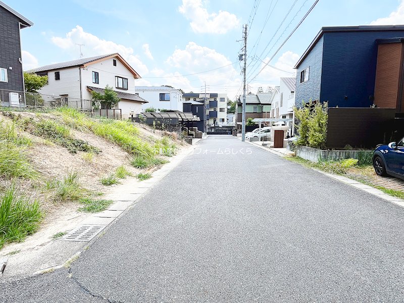 現地写真（前面道路含む現地写真）