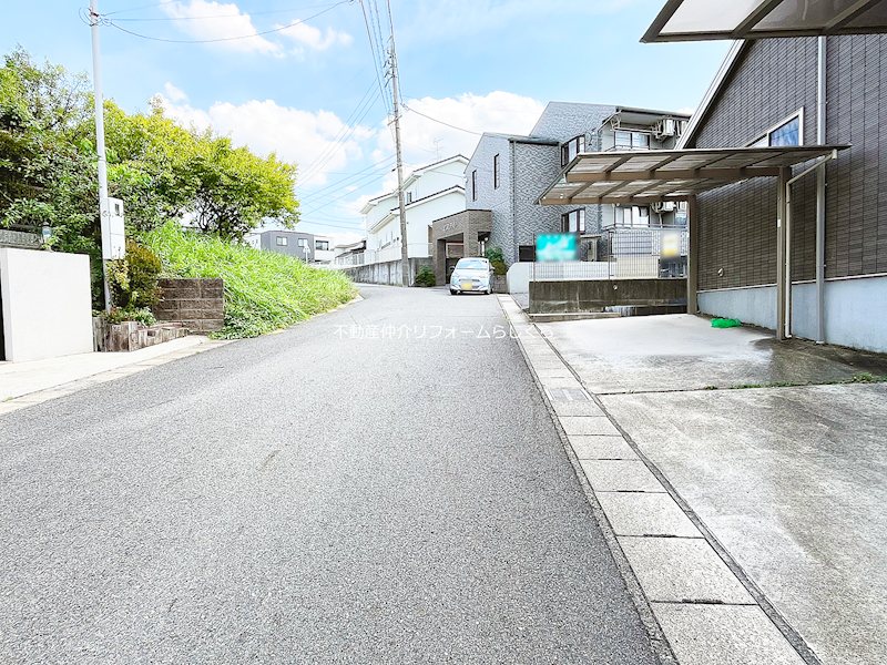 現地写真（前面道路含む現地写真）