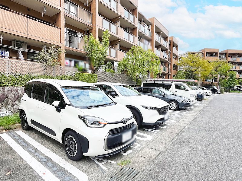 共用部写真（駐車場）