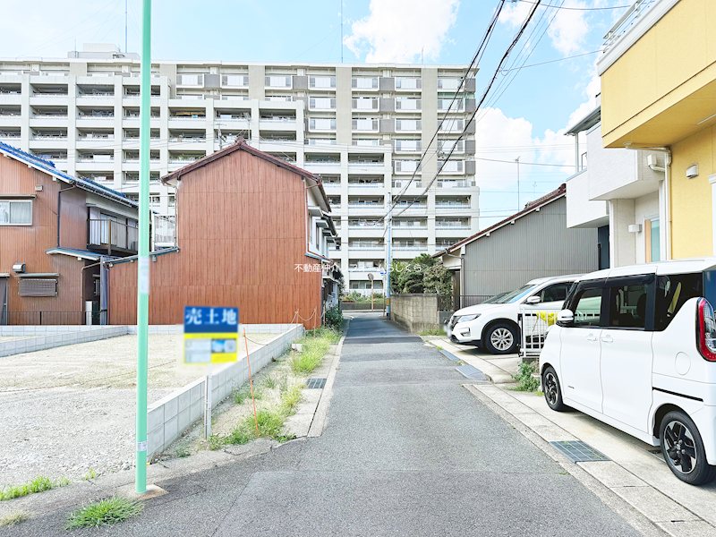 現地写真（前面道路含む現地写真）