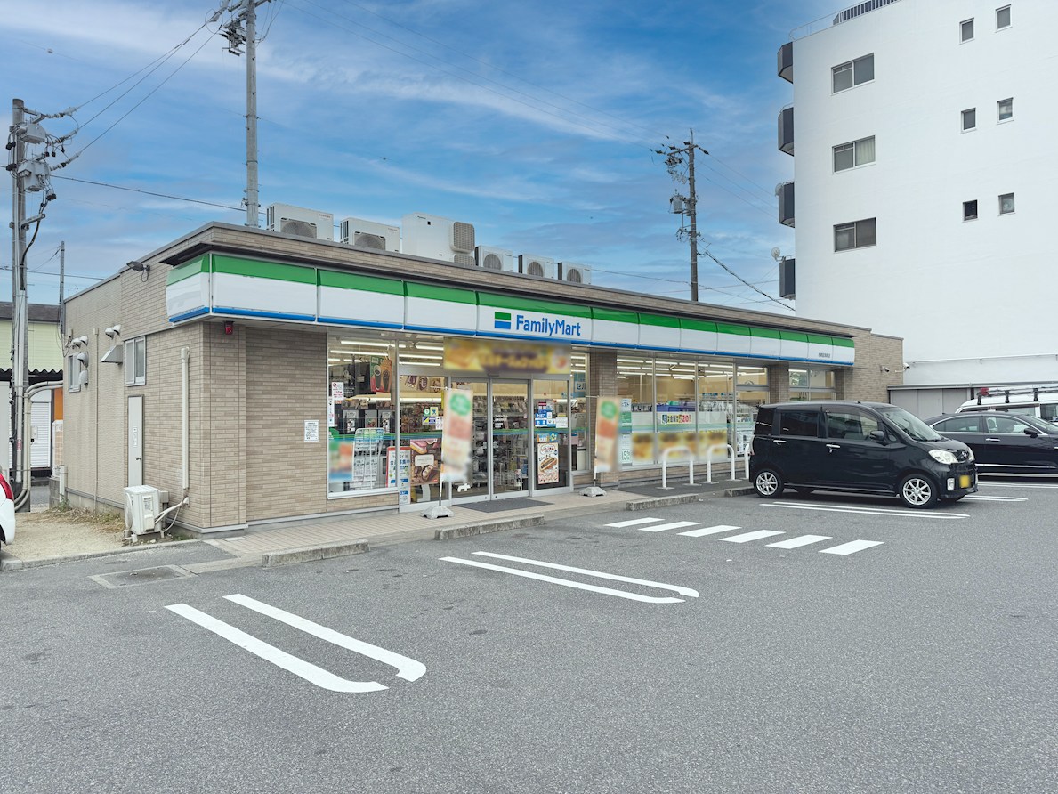 ファミリーマート 名東延珠町店