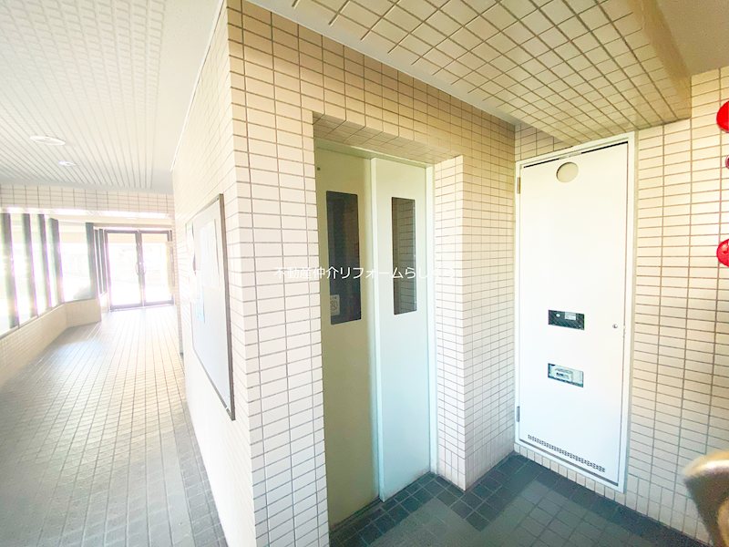 共用部写真（エントランス）