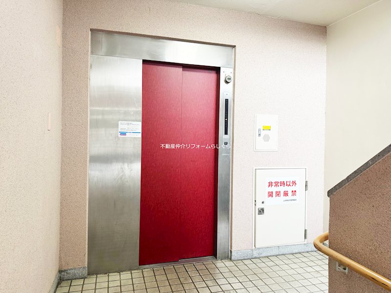 共用部写真（エントランス）