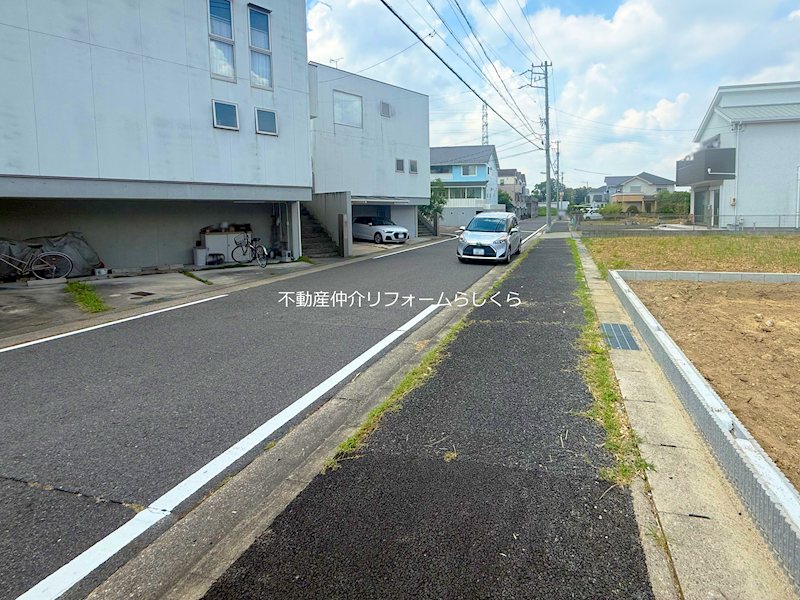 現地写真（前面道路含む現地写真）