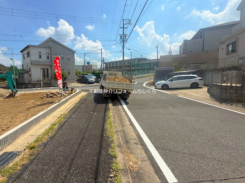 現地写真（前面道路含む現地写真）