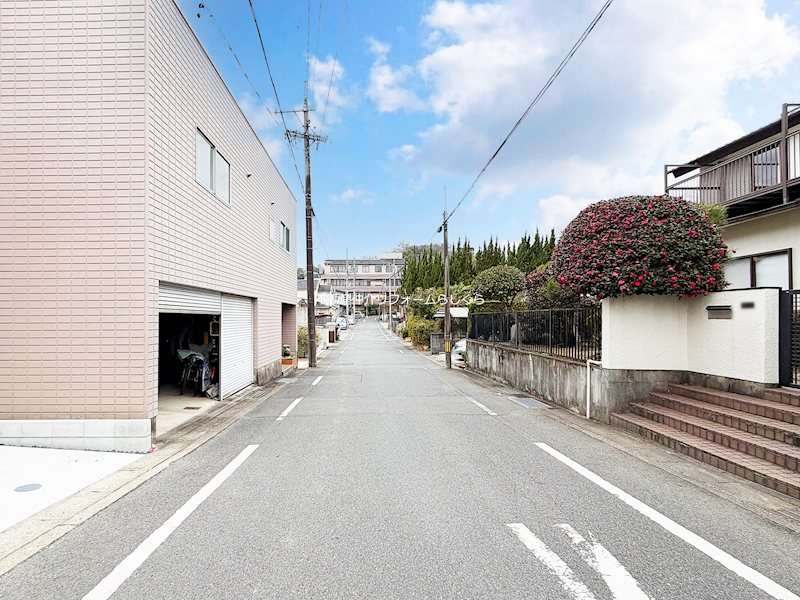 現地写真（前面道路含む現地写真）