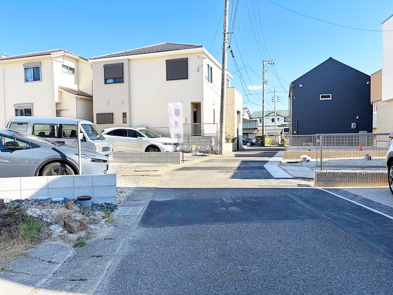 現地写真（前面道路含む現地写真）