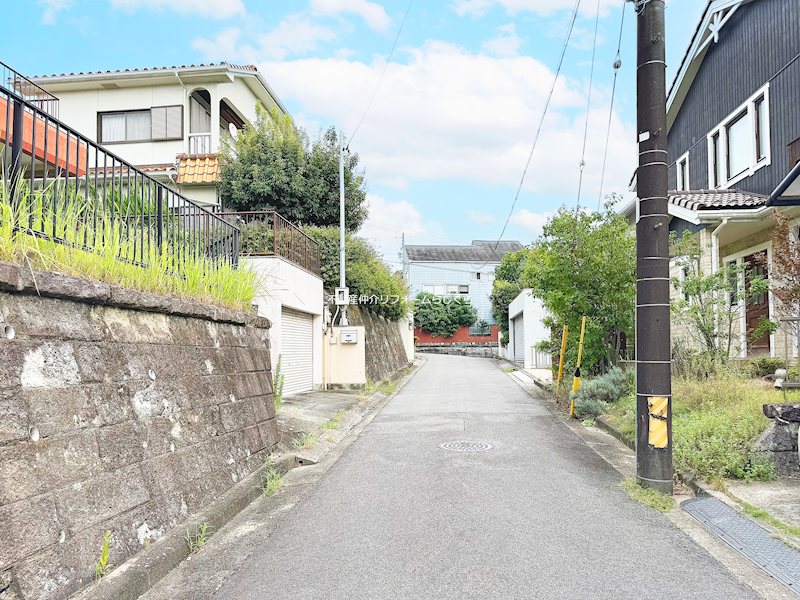 現地写真（前面道路含む現地写真）