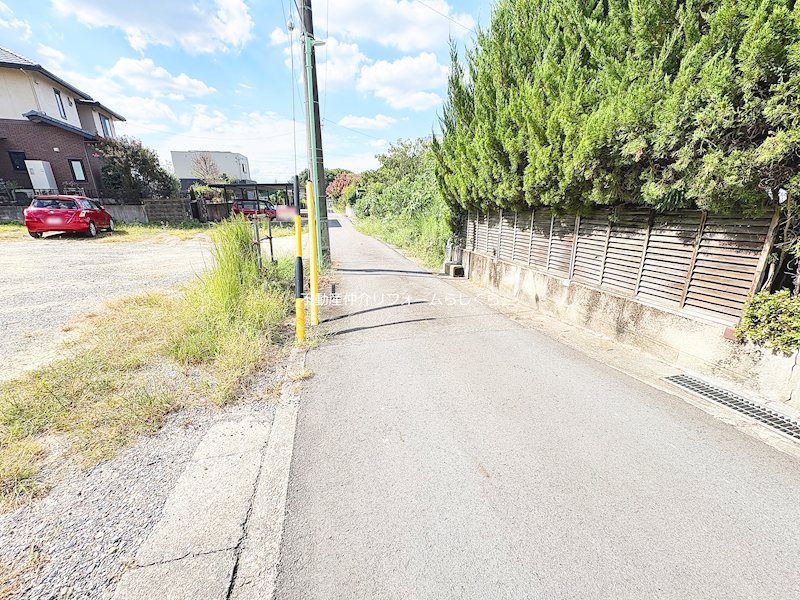 現地写真（前面道路含む現地写真）