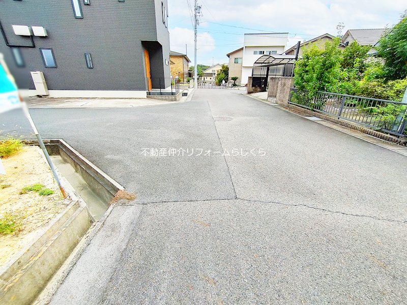 現地写真（前面道路含む現地写真）