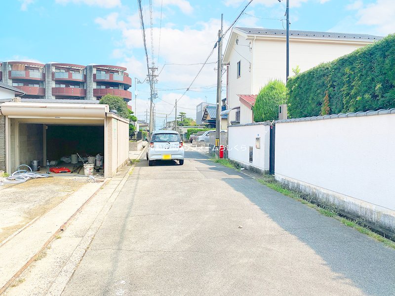 現地写真（前面道路含む現地写真）