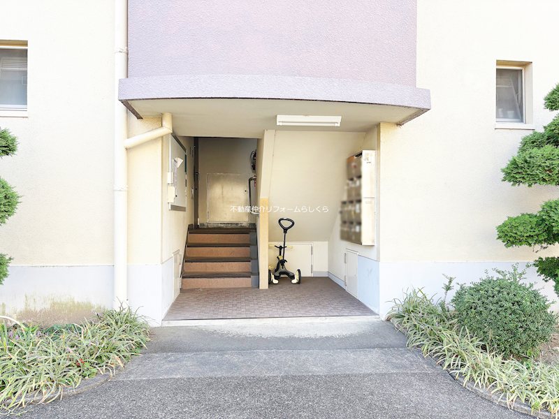 共用部写真（エントランス）