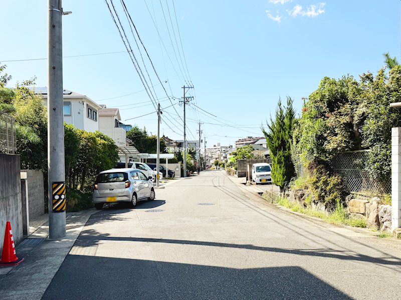 現地写真（前面道路含む現地写真）