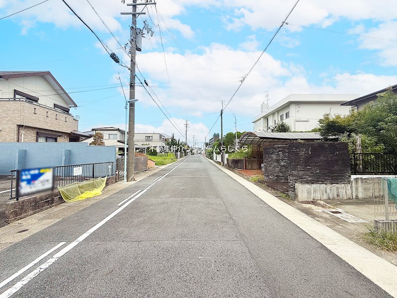 現地写真（前面道路含む現地写真）