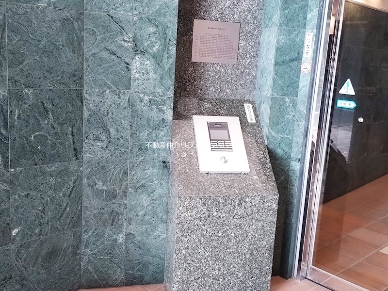 共用部写真（エントランス）