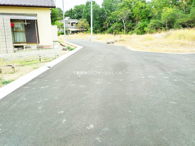 現地写真（前面道路含む現地写真）