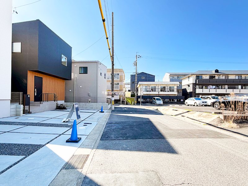 現地写真（前面道路含む現地写真）