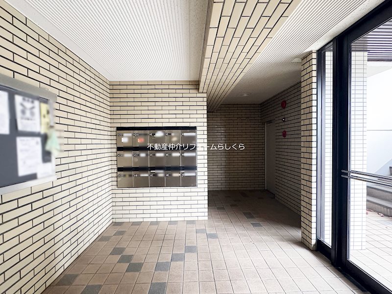 共用部写真（エントランス）