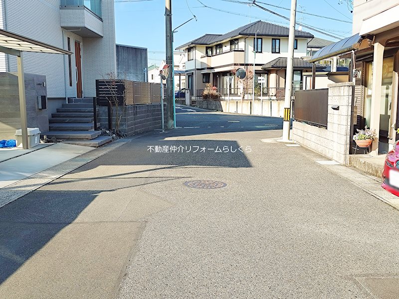 現地写真（前面道路含む現地写真）