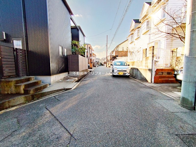 現地写真（前面道路含む現地写真）