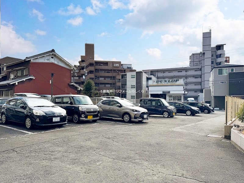 共用部写真（駐車場）