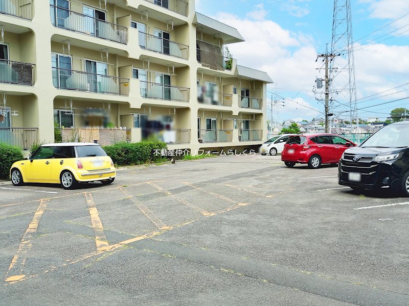 共用部写真(駐車場)