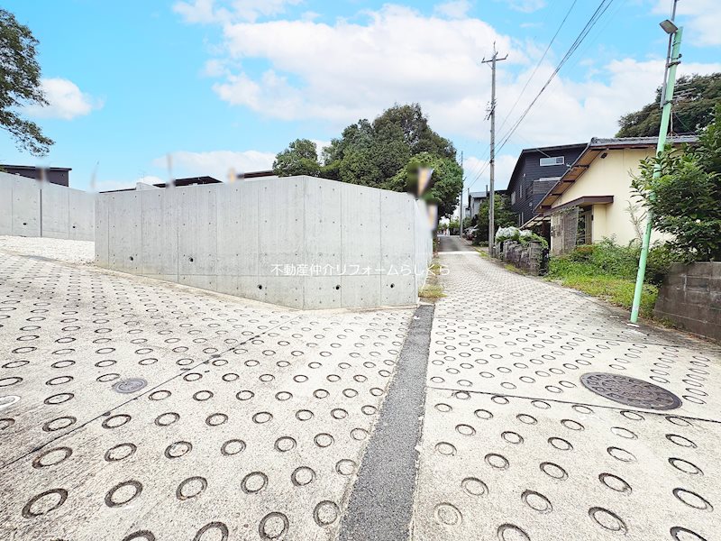 現地写真（前面道路含む現地写真）