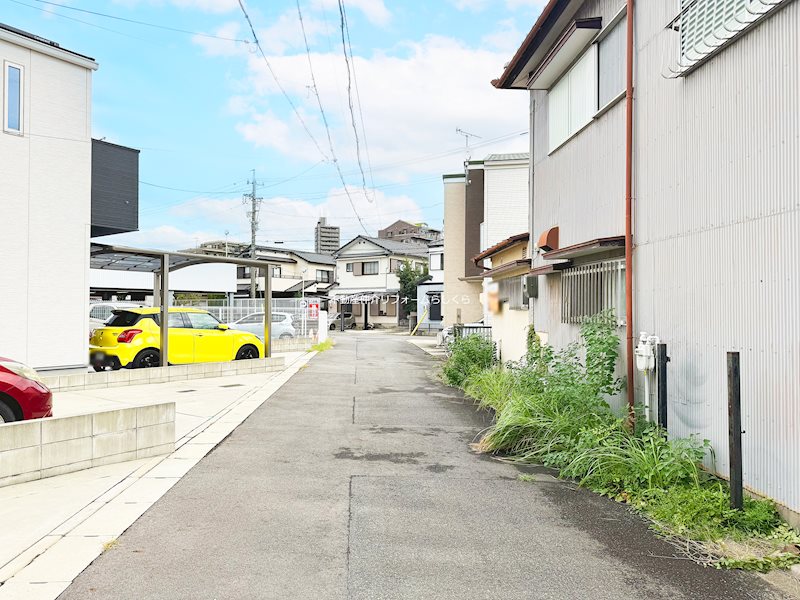 現地写真（前面道路含む現地写真）