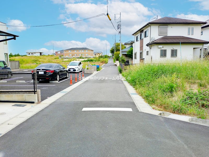 現地写真（前面道路含む現地写真）
