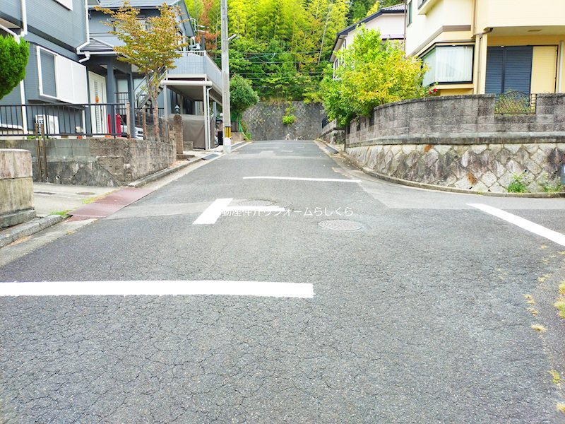 現地写真（前面道路含む現地写真）